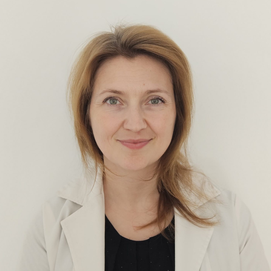 Dr. Cristea Simona